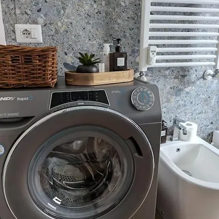 Modern And Comfortable Near The Subway * Milán