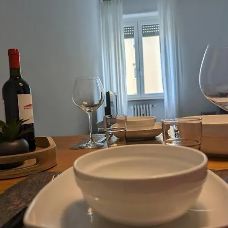 Modern And Comfortable Near The Subway * 밀라노